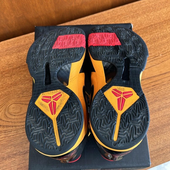 kobe 5 bruce lee - Picture 8 of 11